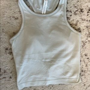 Seafoam Ebb to Street Crop